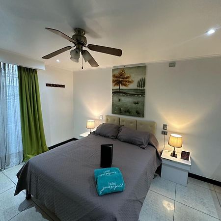 Hotel Guayaquil 산티아고 외부 사진